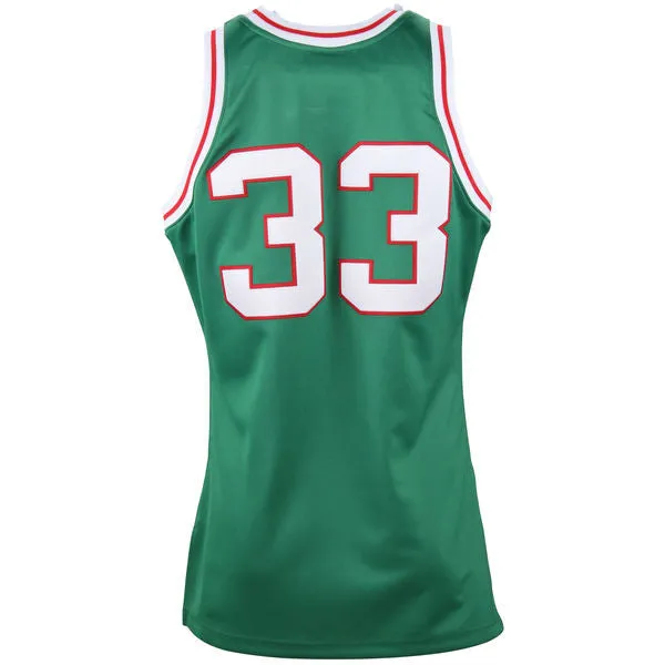 Kareem Abdul Jabbar Signed Jersey - Bucks "33" Hardwood Classics Jersey